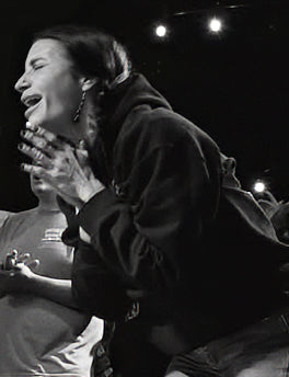 Elizabeth-Worshipping_in_prayer